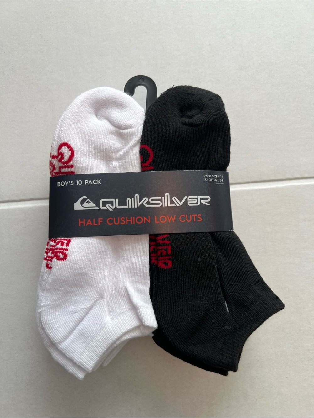 Quiksilver Low Cut Athletic Socks - Black, White with Red Logo (10 Pack)